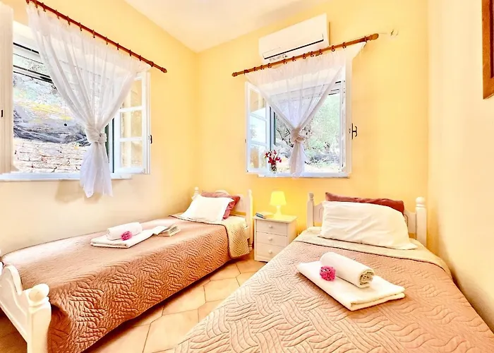 Vilă Thespina With Private Pool By Dadovillas Apraos