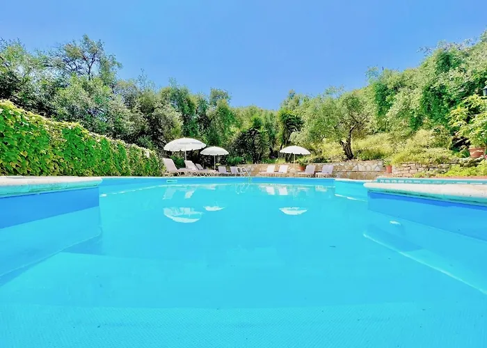 Thespina With Private Pool By Dadovillas Vilă *