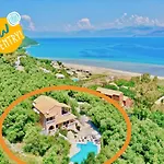 Villa Thespina With Private Pool By Dadovillas