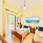 Thespina With Private Pool By Dadovillas * Apraos