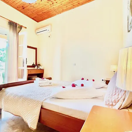 Thespina With Private Pool By Dadovillas Villa Apraos