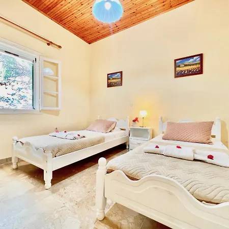 فيلة Thespina With Private Pool By Dadovillas
